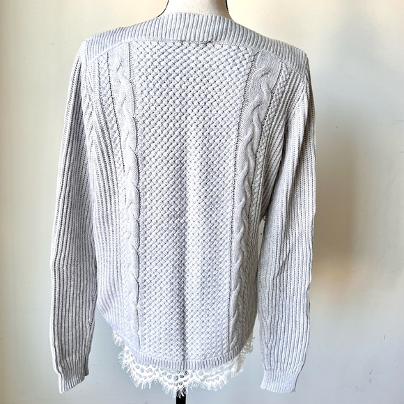 TOMMY HILFIGER Gray Lace Trim Boat Neck Cable Knit Sweater—SZ. Small - Picture 6 of 14